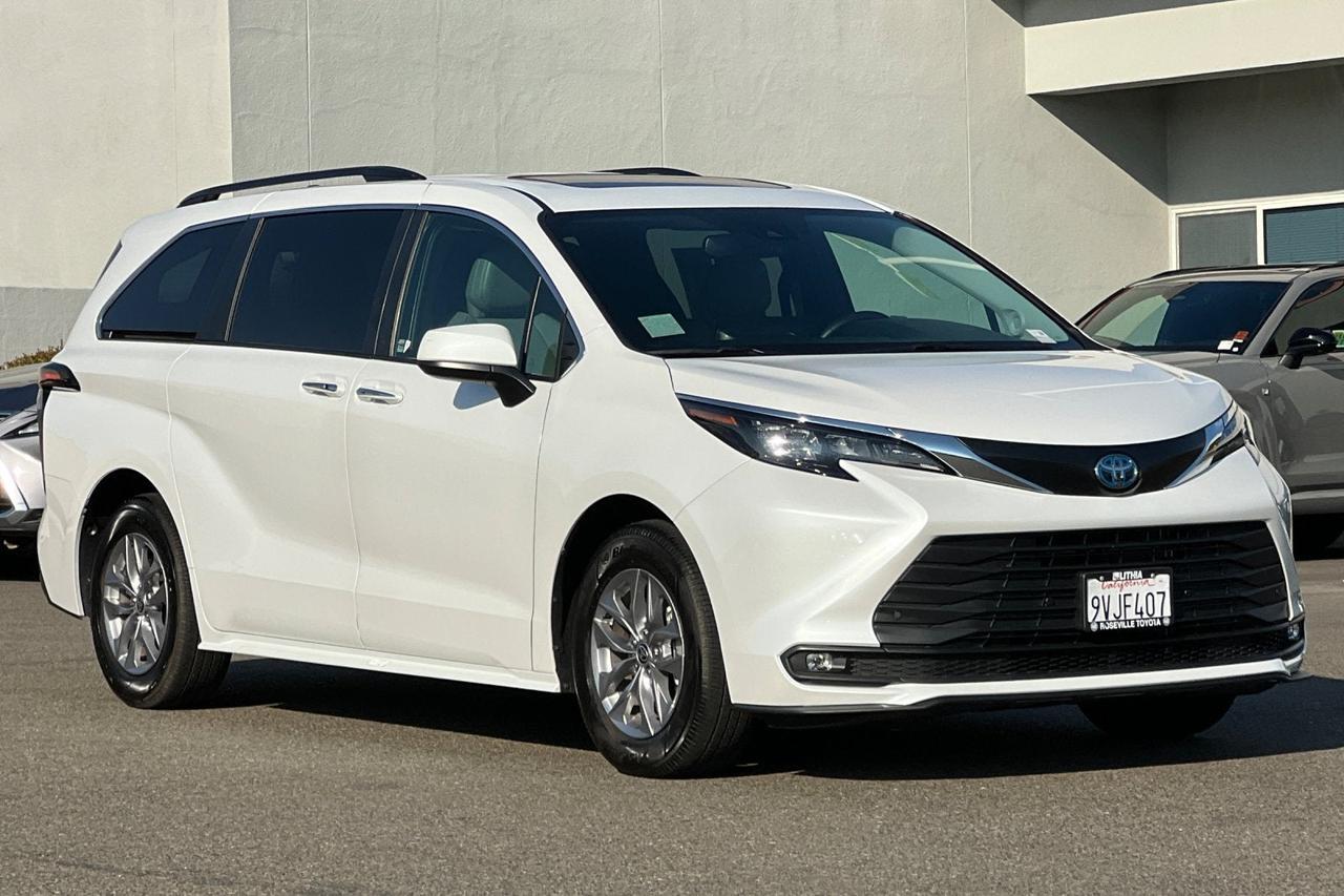 2025 Toyota Sienna XLE Roseville CA