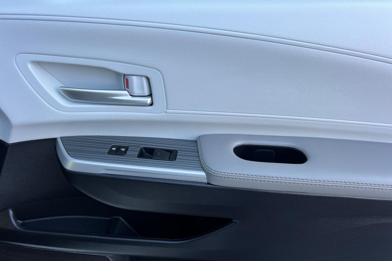 2025 Toyota Sienna XLE Roseville CA
