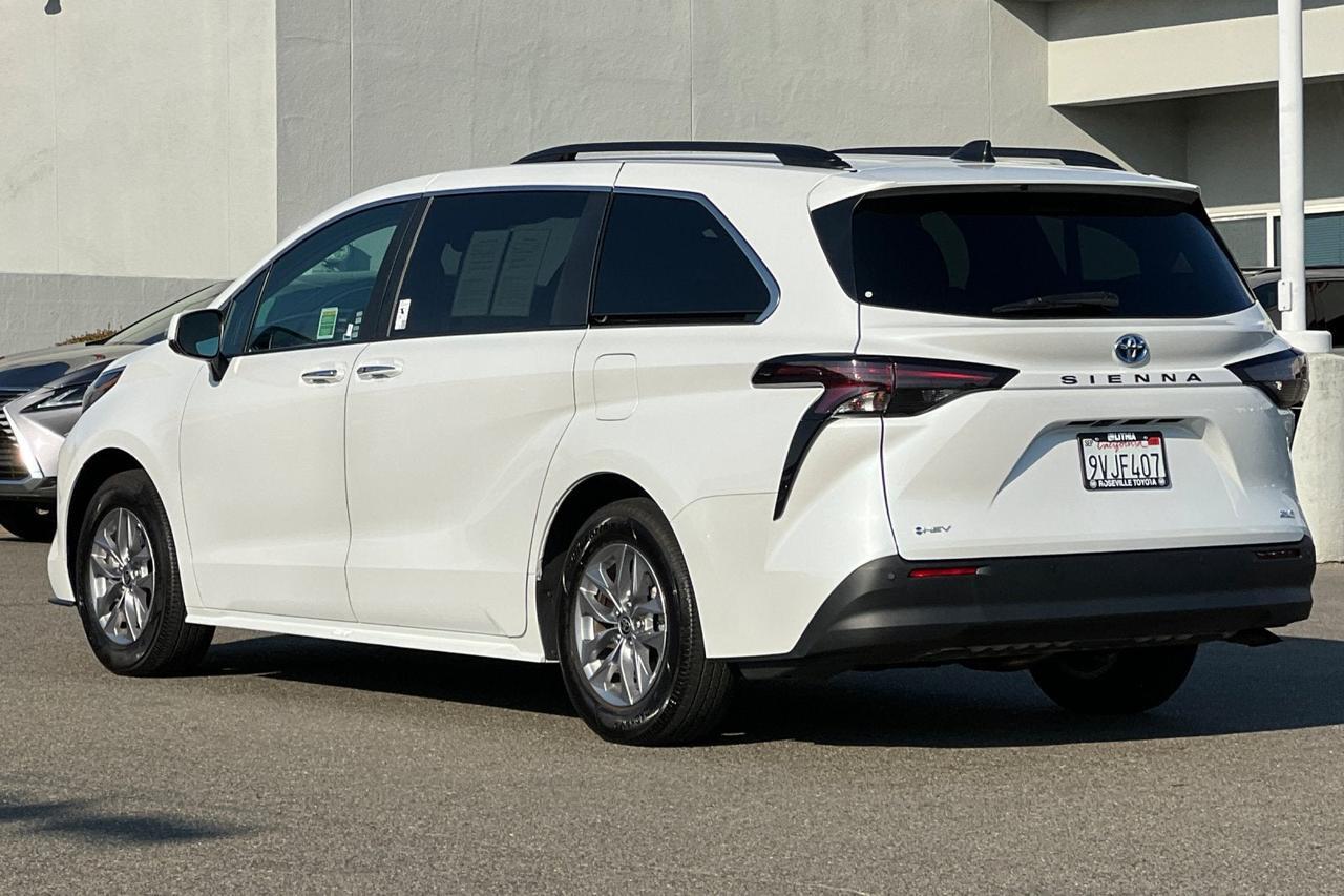 2025 Toyota Sienna XLE Roseville CA