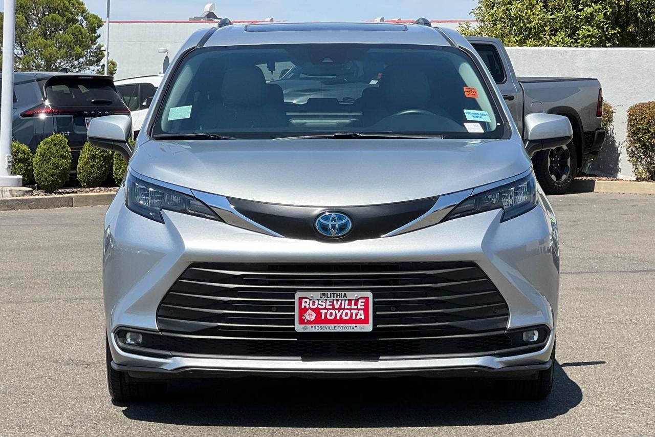 2025 Toyota Sienna XLE Roseville CA