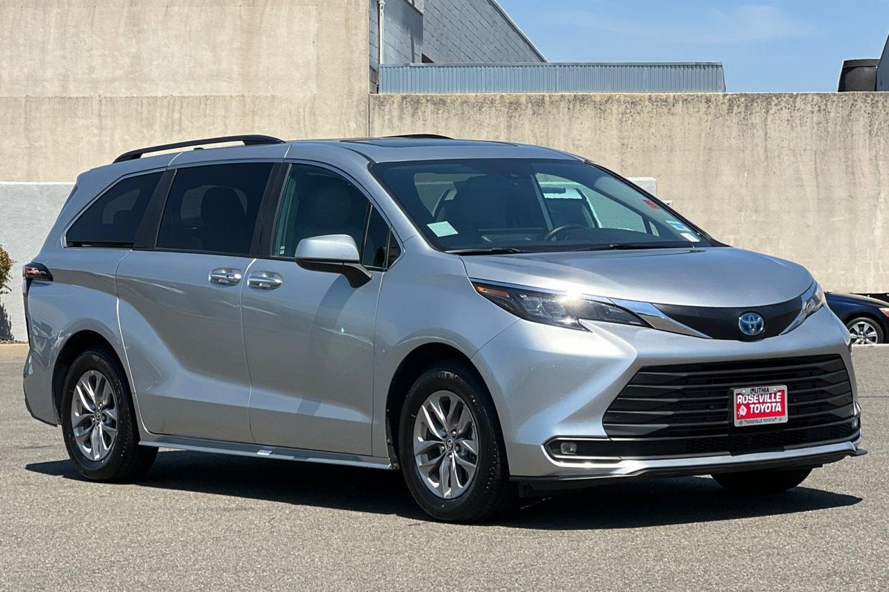 2025 Toyota Sienna XLE Roseville CA
