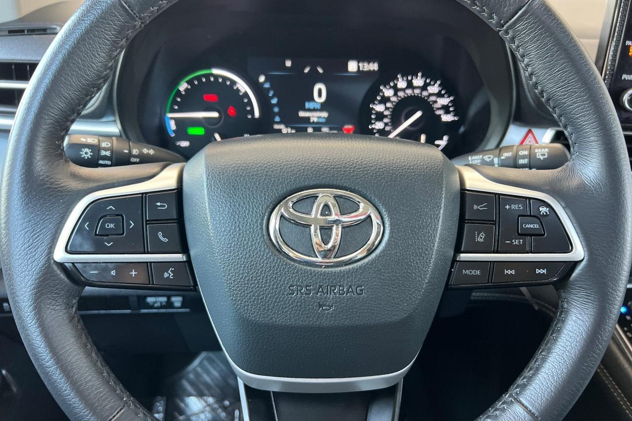 2025 Toyota Sienna XLE Roseville CA