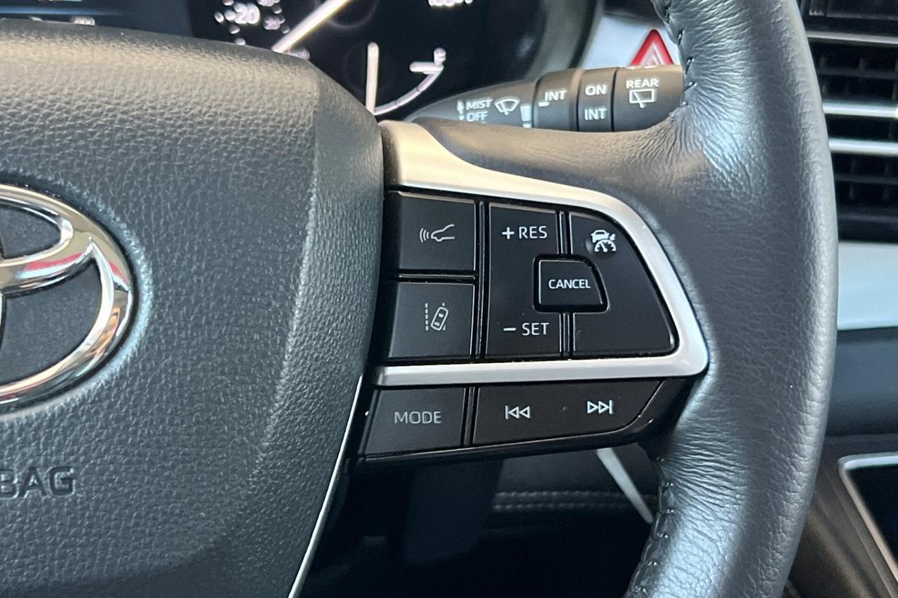 2025 Toyota Sienna XLE Roseville CA