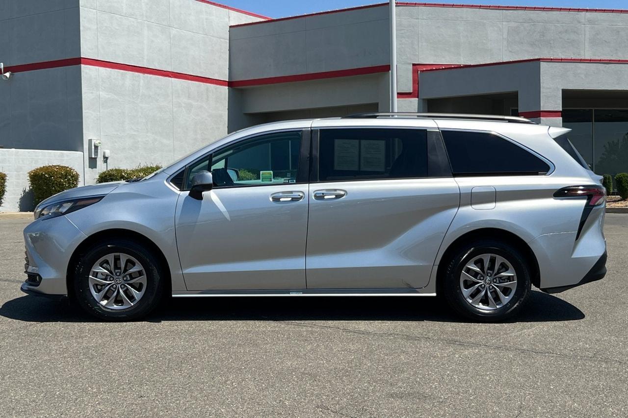 2025 Toyota Sienna XLE Roseville CA