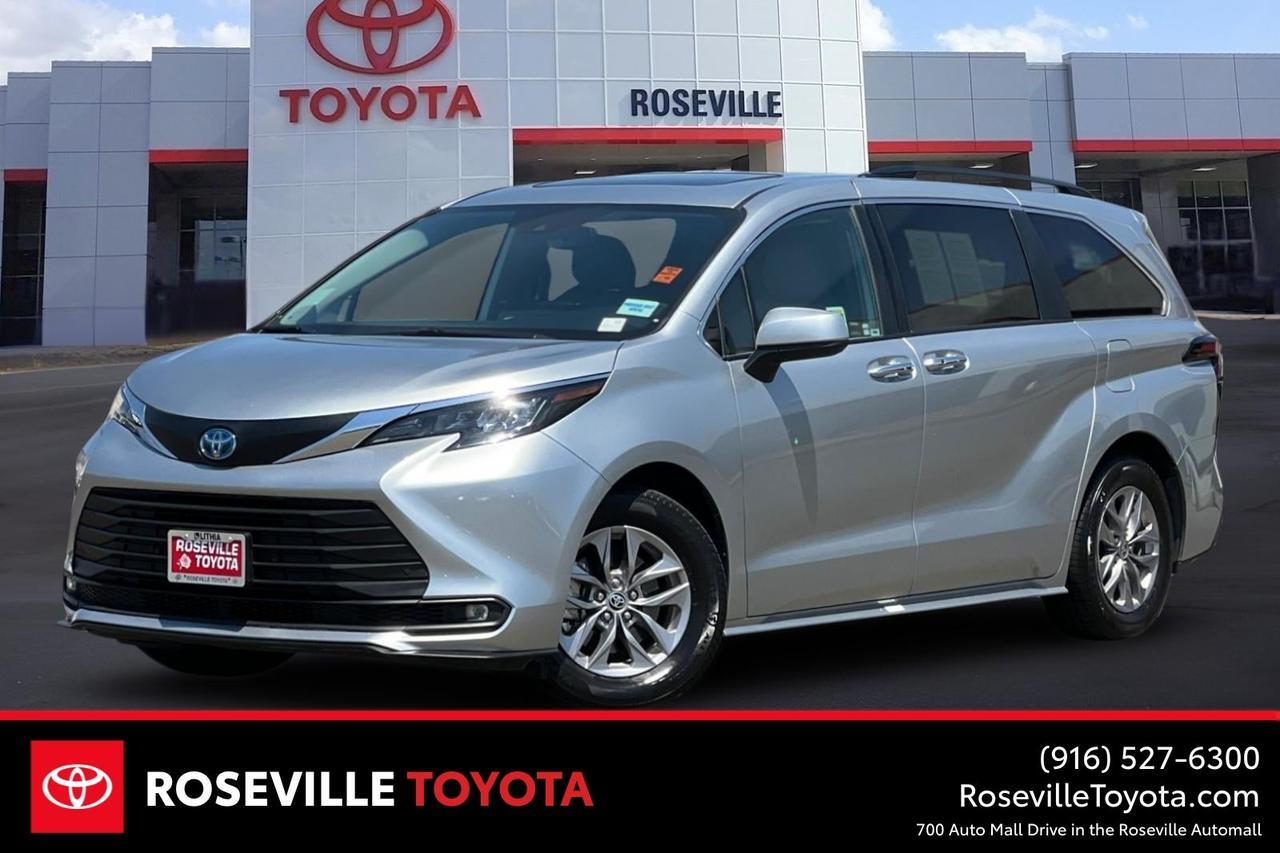 2025 Toyota Sienna XLE