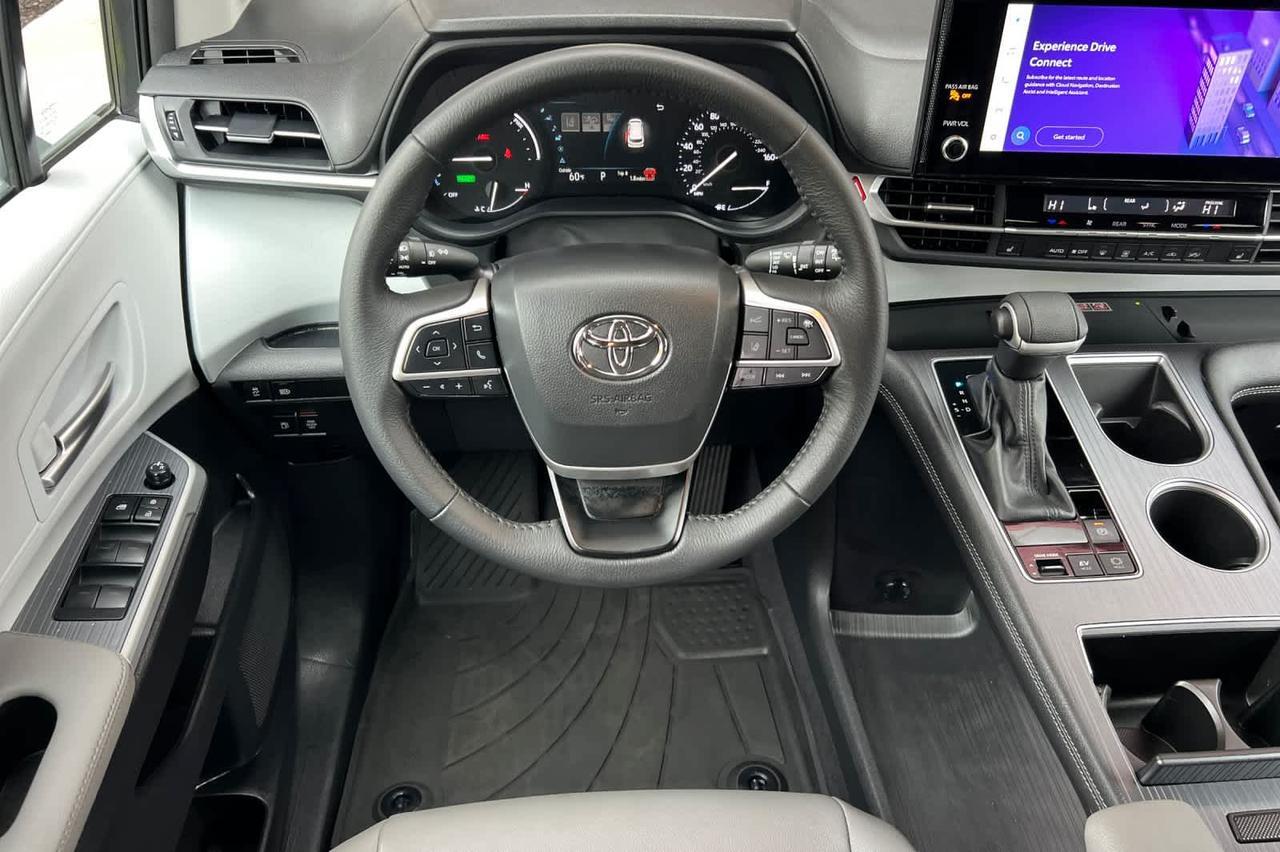 2025 Toyota Sienna XLE Roseville CA