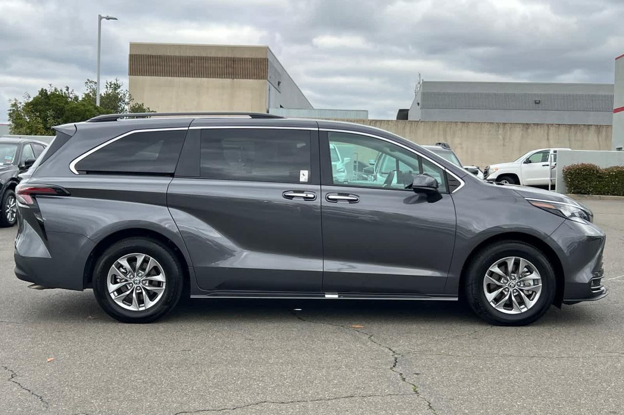 2025 Toyota Sienna XLE Roseville CA
