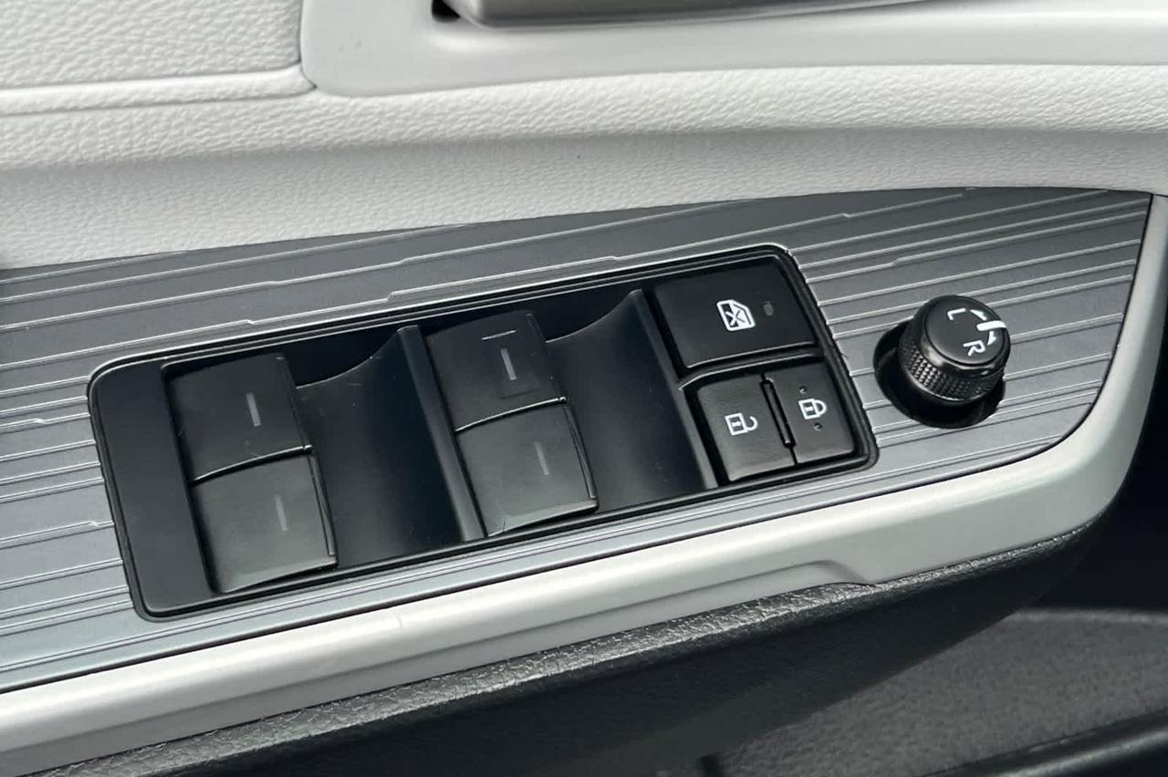 2025 Toyota Sienna XLE Roseville CA