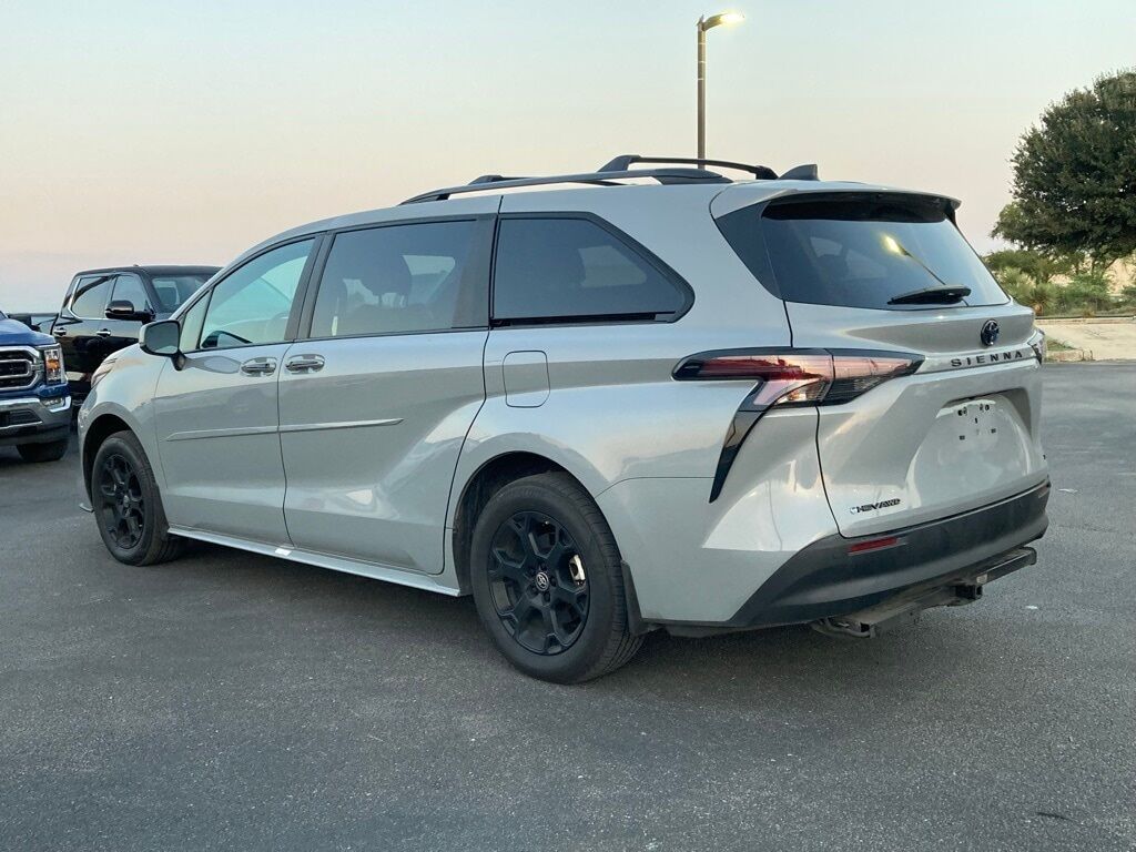 2025 Toyota Sienna XLE San Antonio TX