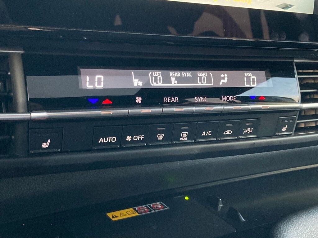 2025 Toyota Sienna XLE San Antonio TX