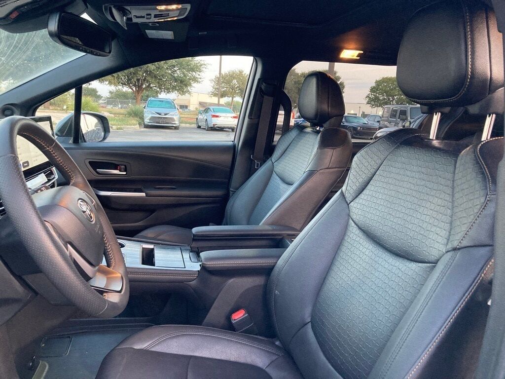 2025 Toyota Sienna XLE San Antonio TX
