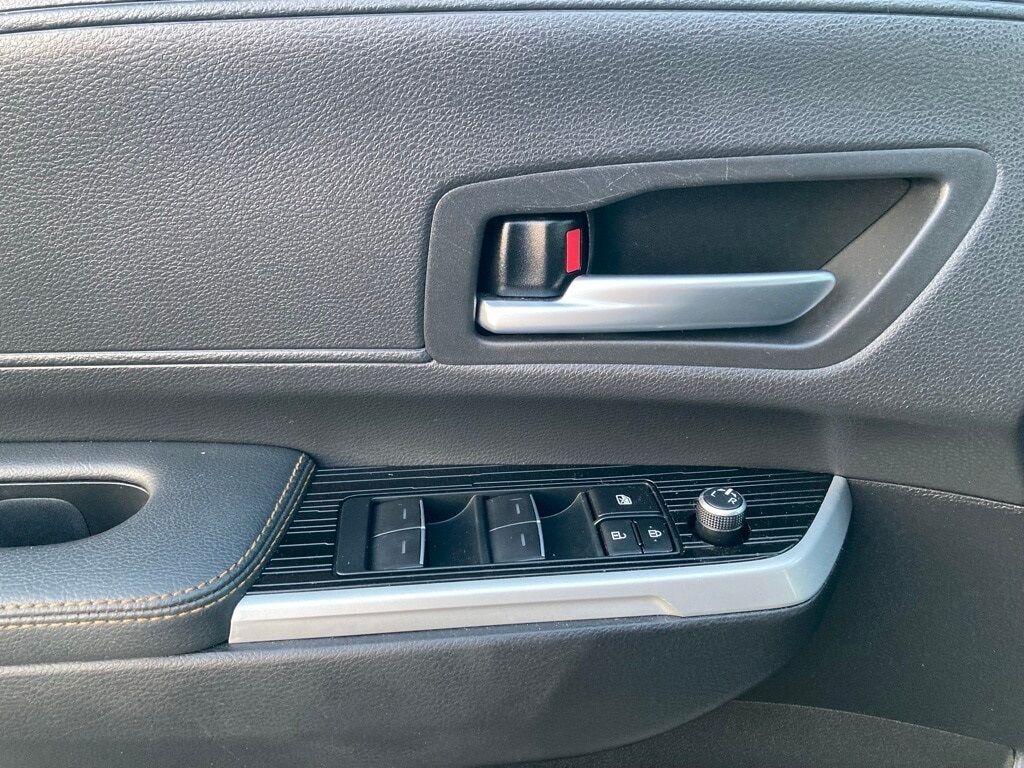 2025 Toyota Sienna XLE San Antonio TX