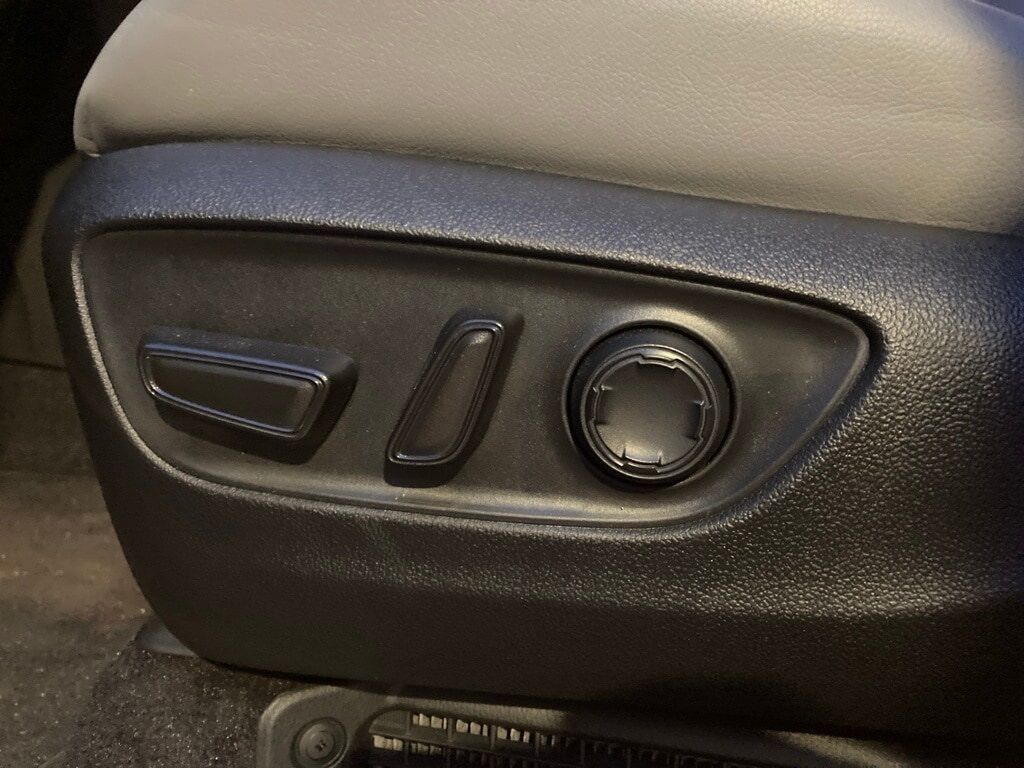 2025 Toyota Sienna XLE San Antonio TX