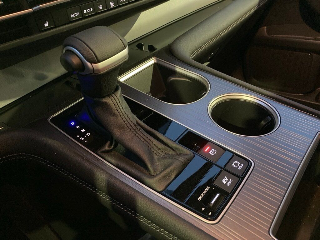 2025 Toyota Sienna XLE San Antonio TX