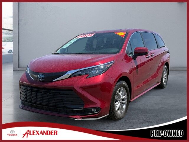 2025 Toyota Sienna XLE