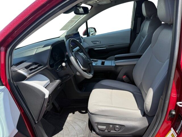 2025 Toyota Sienna XLE Yuma AZ