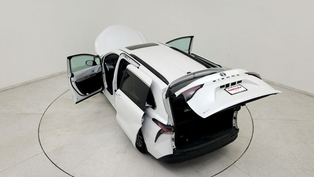 2025 Toyota Sienna XLE Laurel MD