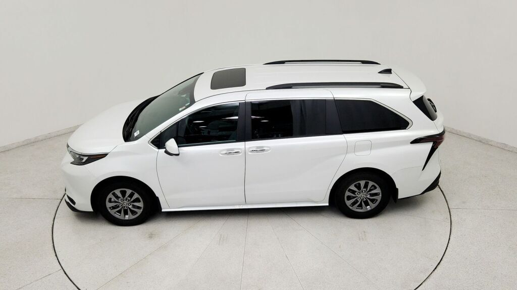 2025 Toyota Sienna XLE Laurel MD