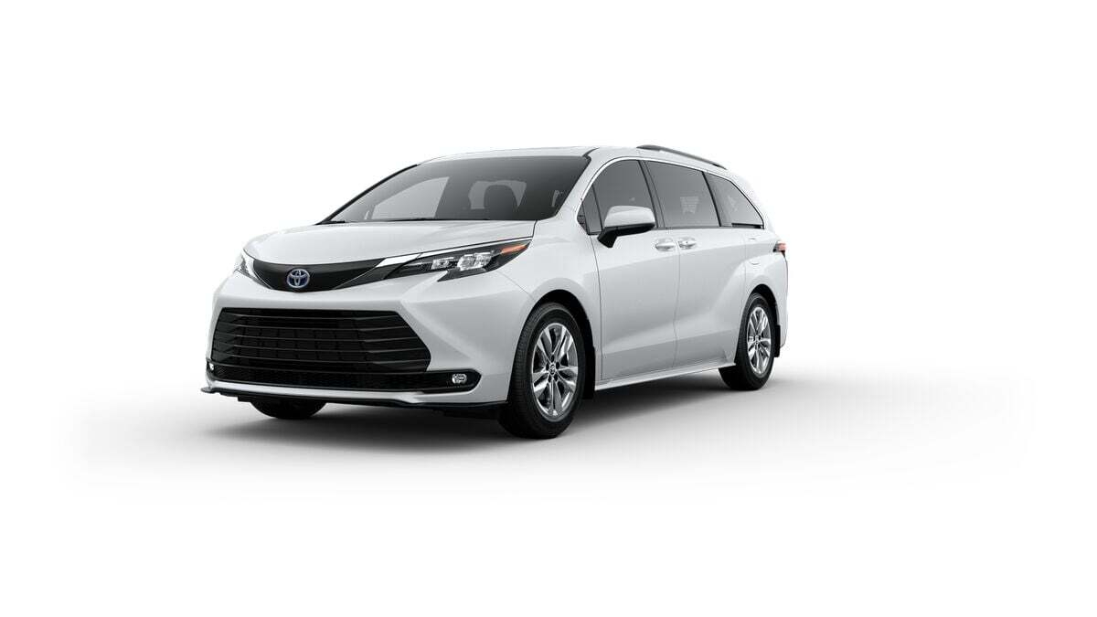 2025 Toyota Sienna XLE