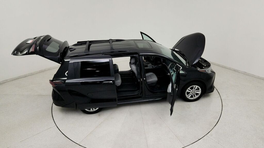 2025 Toyota Sienna XLE Laurel MD