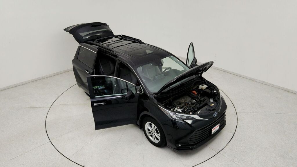 2025 Toyota Sienna XLE Laurel MD