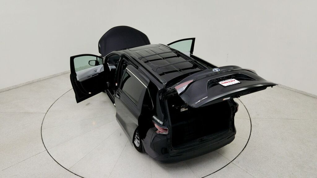 2025 Toyota Sienna XLE Laurel MD