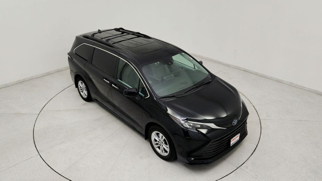 2025 Toyota Sienna XLE Laurel MD