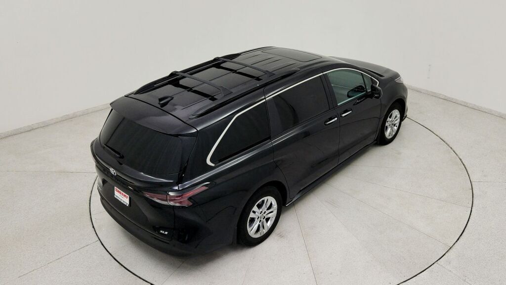 2025 Toyota Sienna XLE Laurel MD