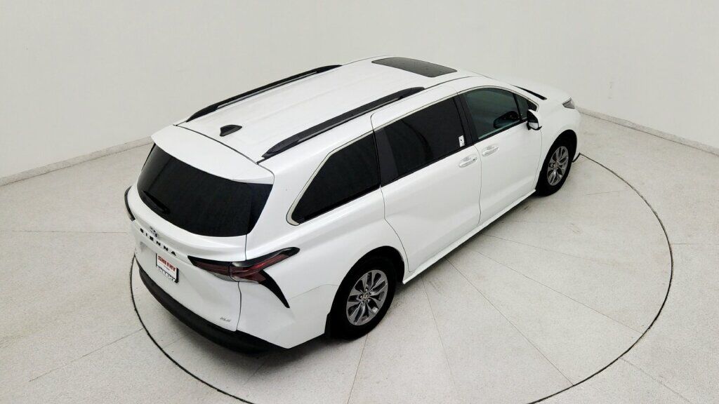 2025 Toyota Sienna XLE Laurel MD