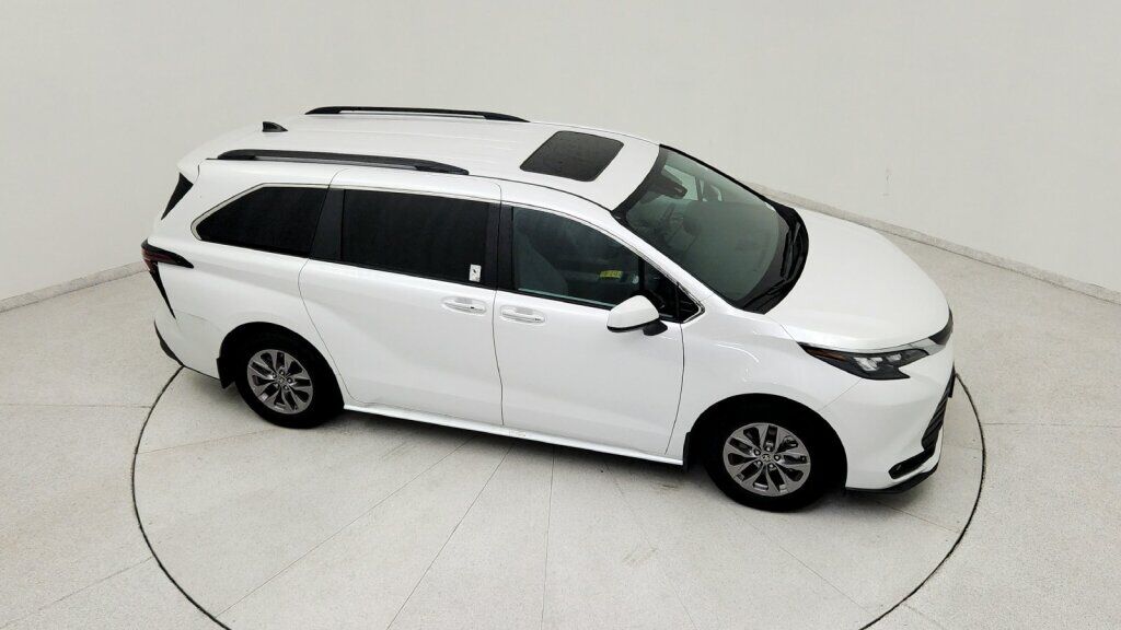 2025 Toyota Sienna XLE Laurel MD