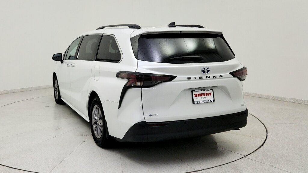 2025 Toyota Sienna XLE Laurel MD