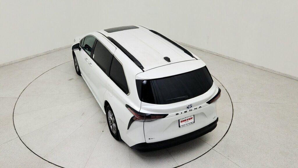 2025 Toyota Sienna XLE Laurel MD