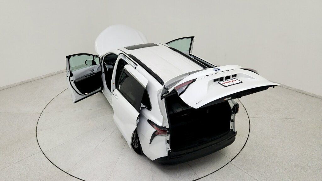 2025 Toyota Sienna XLE Laurel MD