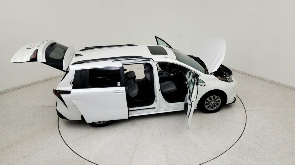 2025 Toyota Sienna XLE Laurel MD