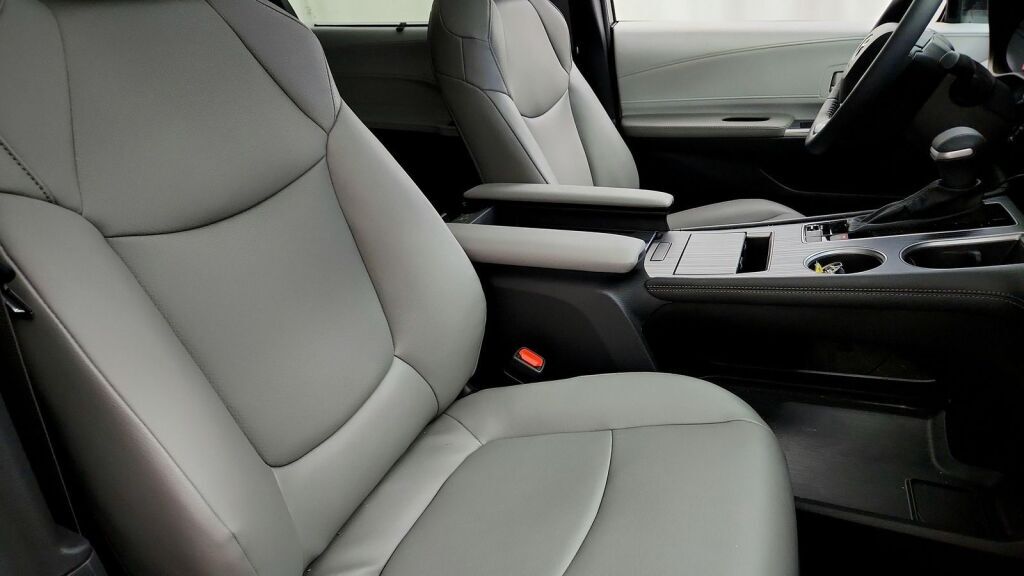 2025 Toyota Sienna XLE Laurel MD