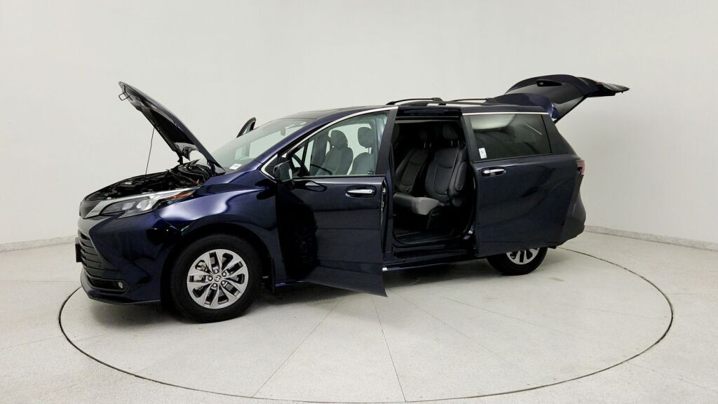 2025 Toyota Sienna XLE Laurel MD