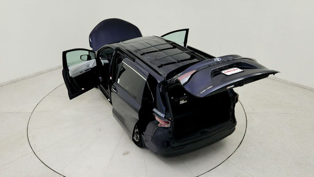 2025 Toyota Sienna XLE Laurel MD