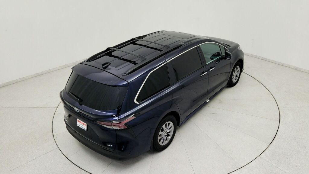 2025 Toyota Sienna XLE Laurel MD
