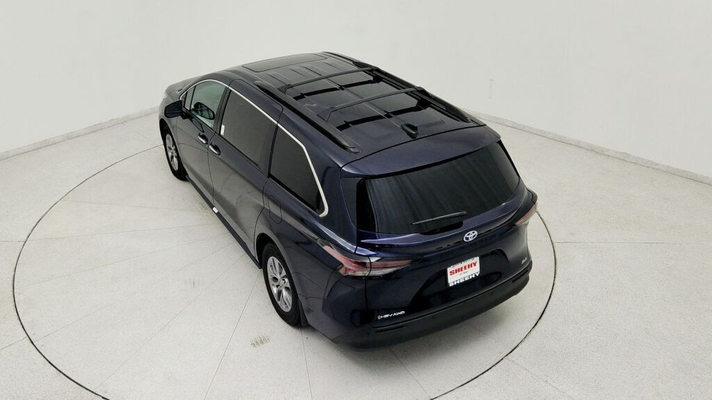 2025 Toyota Sienna XLE Laurel MD