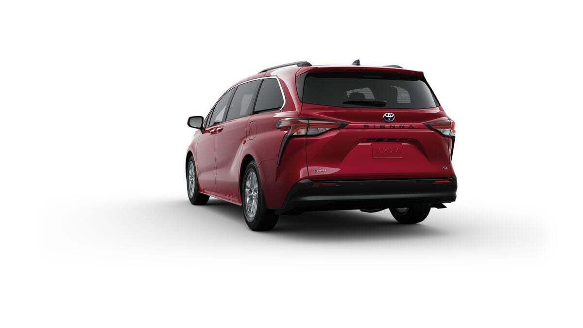 2025 Toyota Sienna XLE Fredericksburg VA