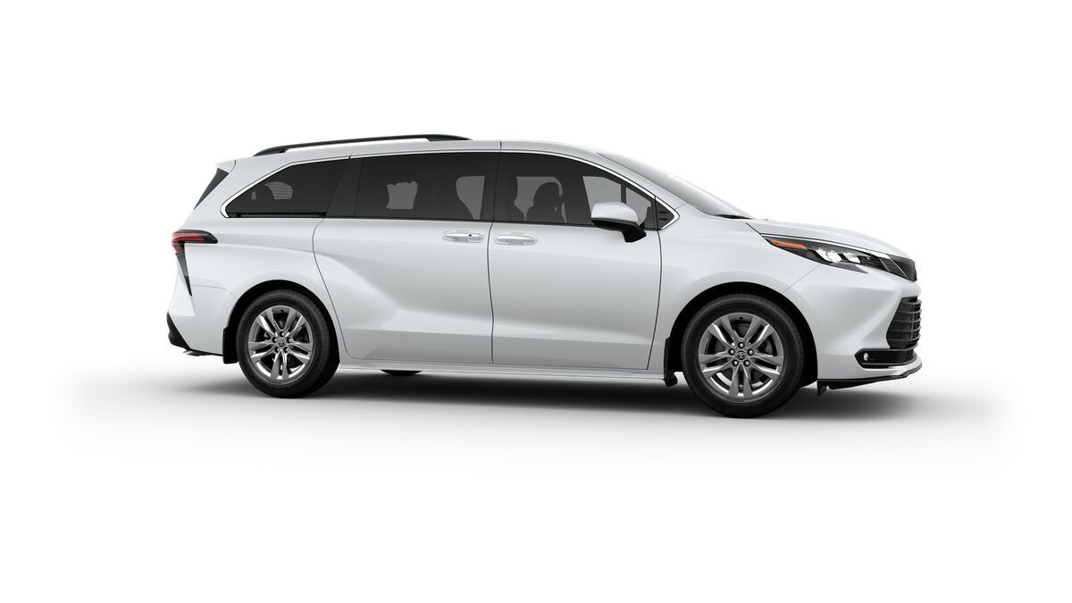 2025 Toyota Sienna XLE Fredericksburg VA
