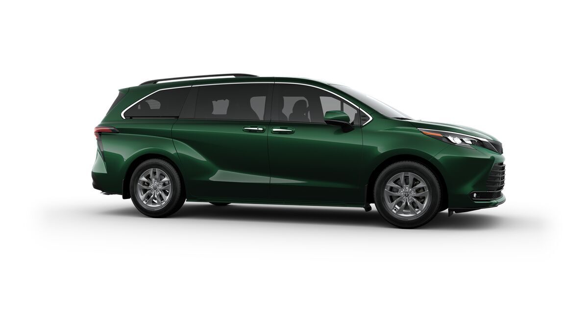 2025 Toyota Sienna XLE Fredericksburg VA