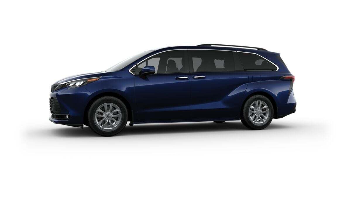 2025 Toyota Sienna XLE Fredericksburg VA