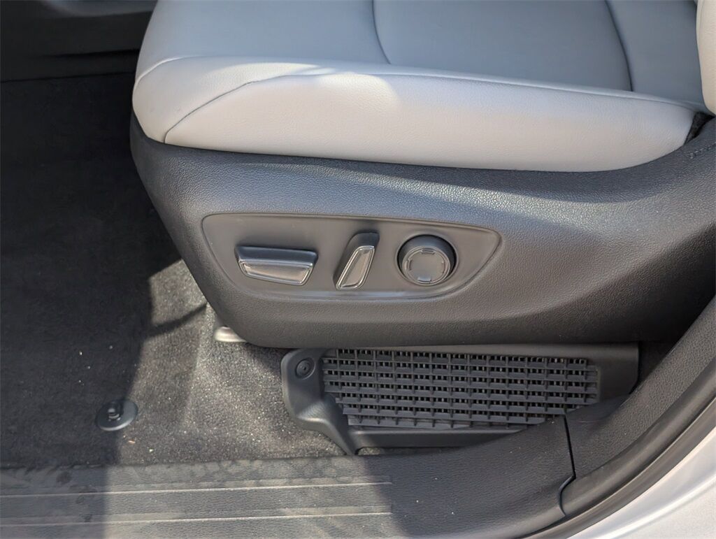 2025 Toyota Sienna XLE Cockeysville MD