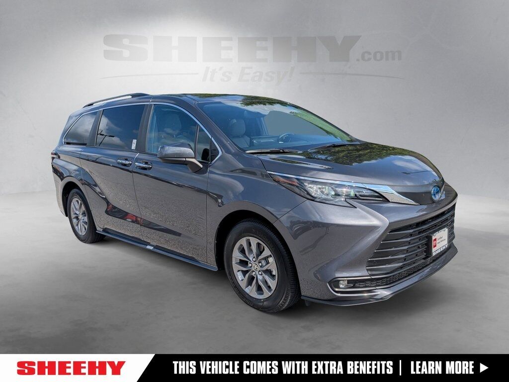 2025 Toyota Sienna XLE