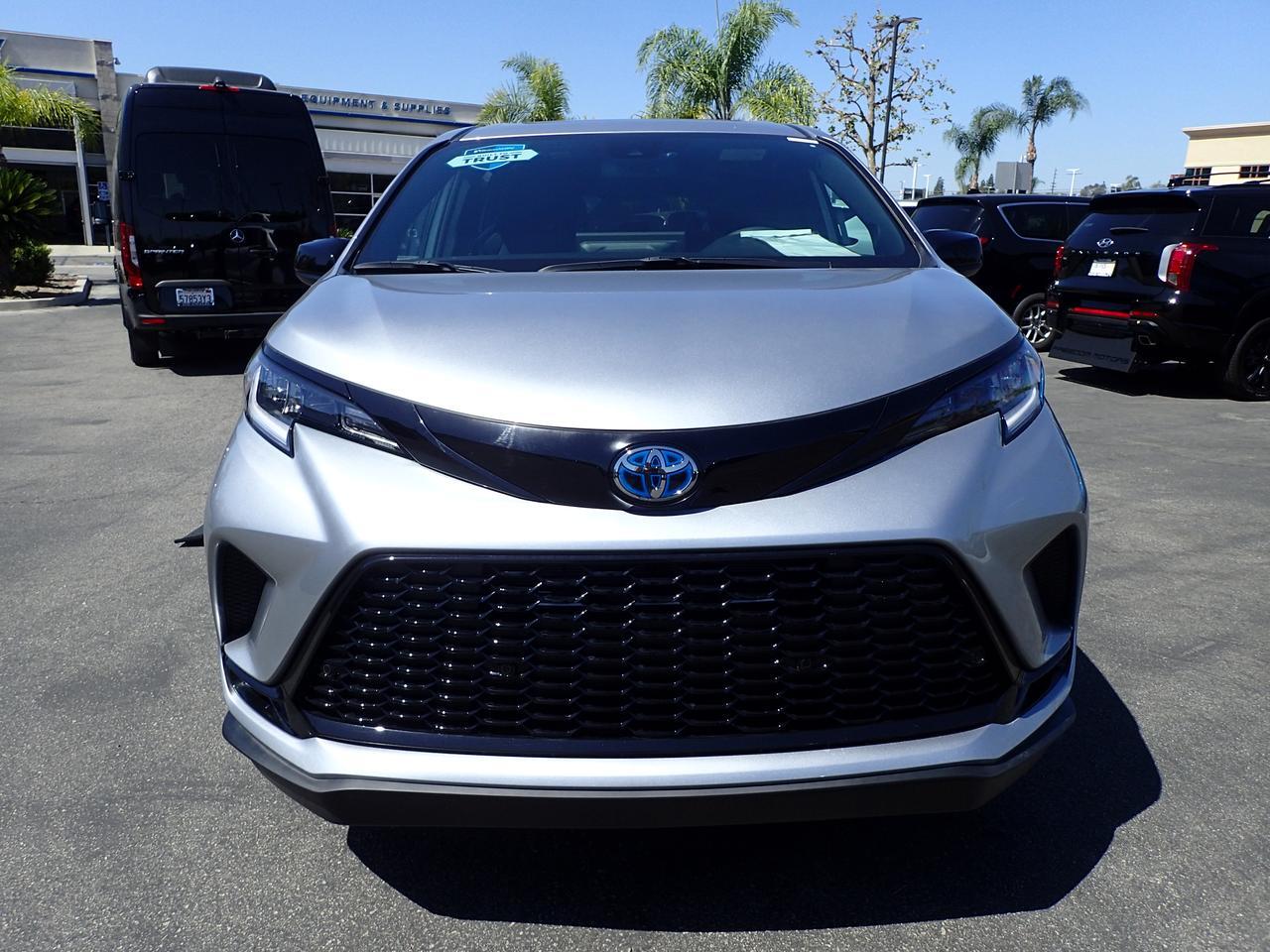 2025 Toyota Sienna XSE Anaheim CA