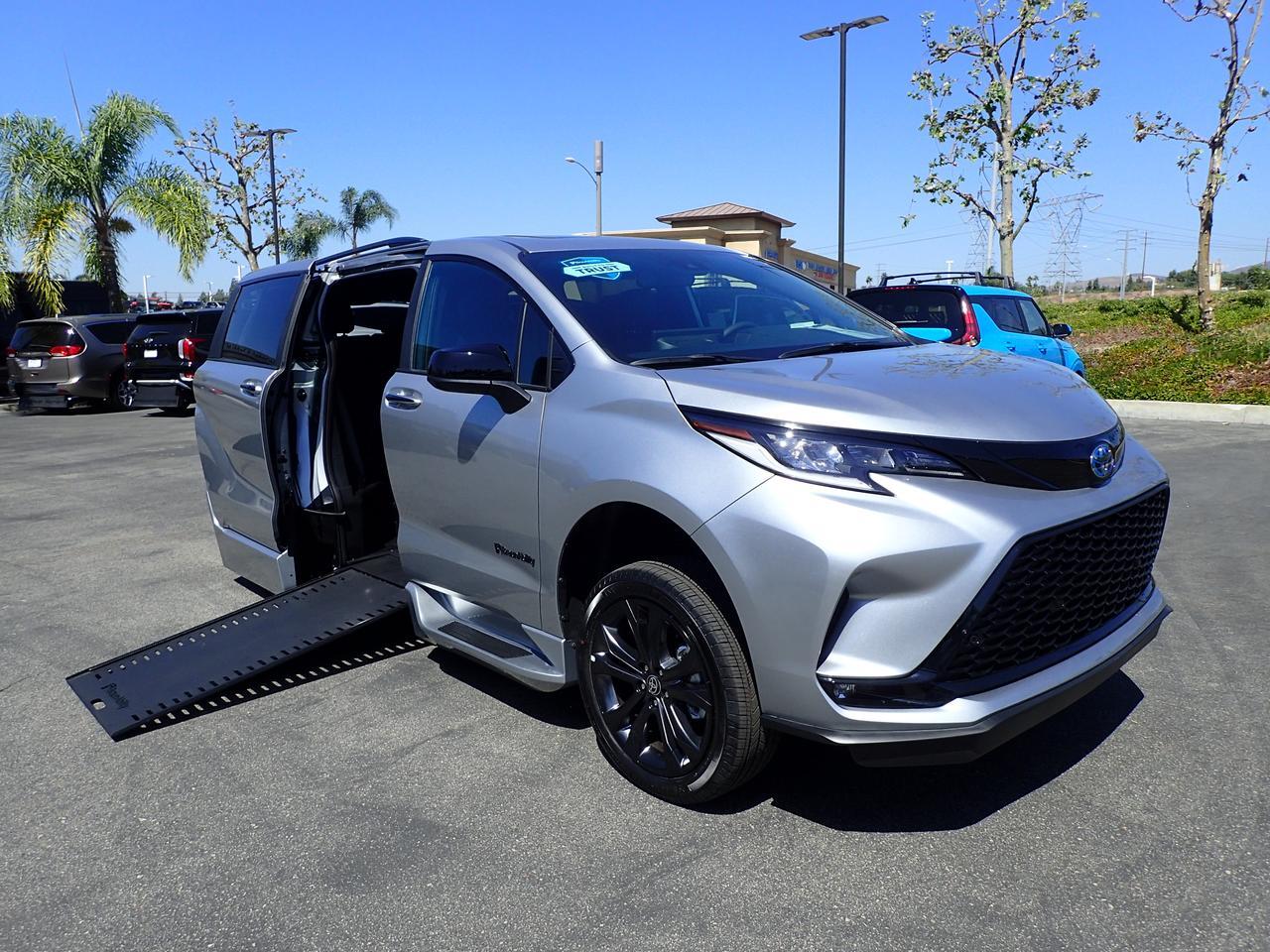 2025 Toyota Sienna XSE Anaheim CA