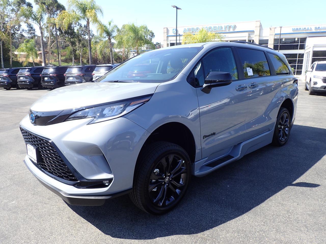 2025 Toyota Sienna XSE Anaheim CA