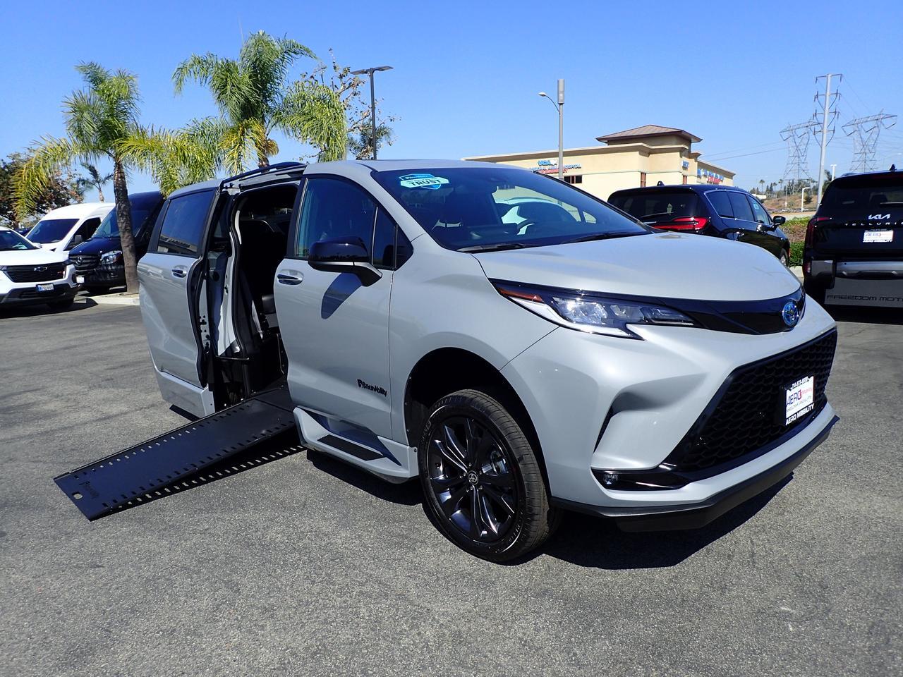 2025 Toyota Sienna XSE Anaheim CA