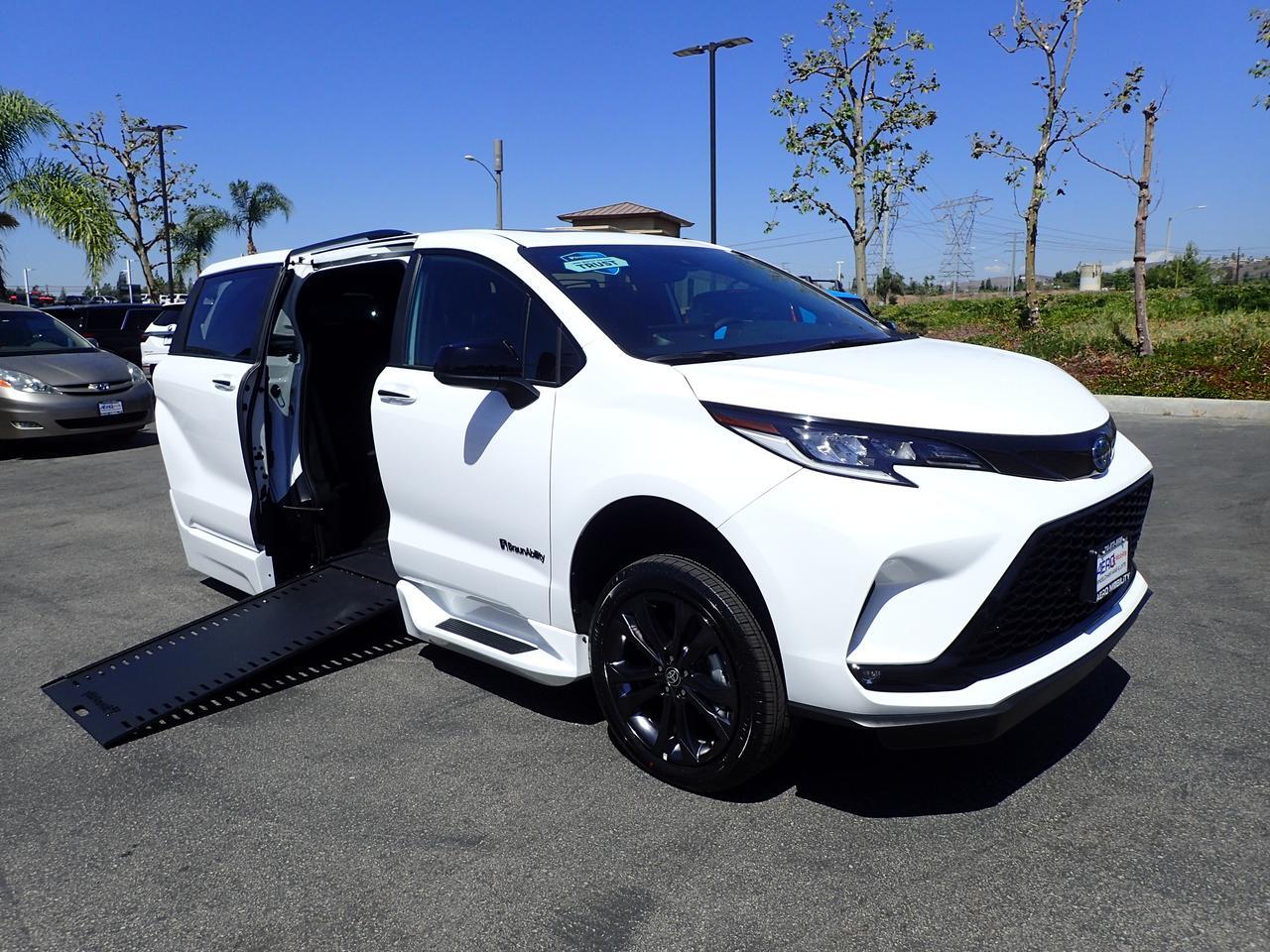 2025 Toyota Sienna XSE Anaheim CA